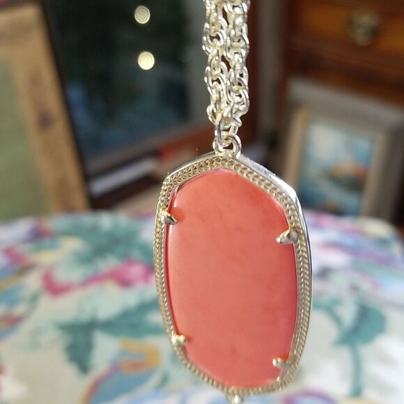 Kendra Scott RAYNE GOLD Necklace with CORAL COLORED Pendant!!! NWOT!Beautiful! - Picture 6 of 8